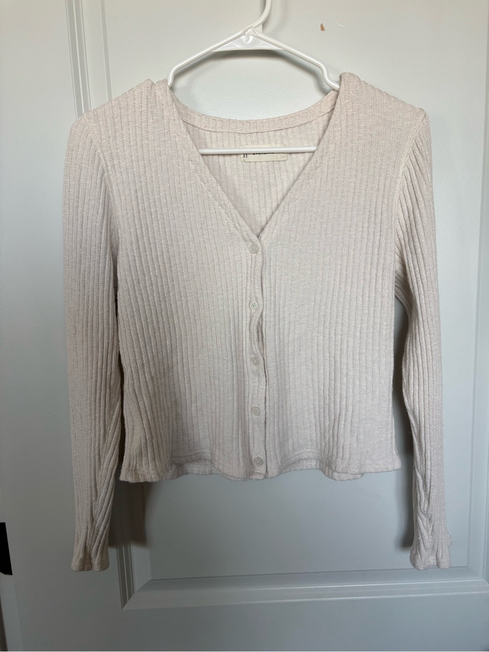 Everlane Cream Ribbed V-Neck Button Sweater
